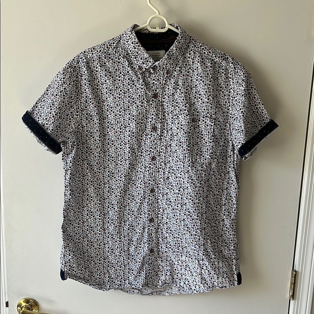 Sunrise Kingdom Button Down Shirt Size L GUC Floral print